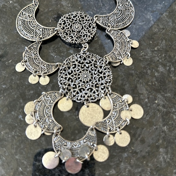 Silver moon and mandala inspired necklace - Picture 3 of 3